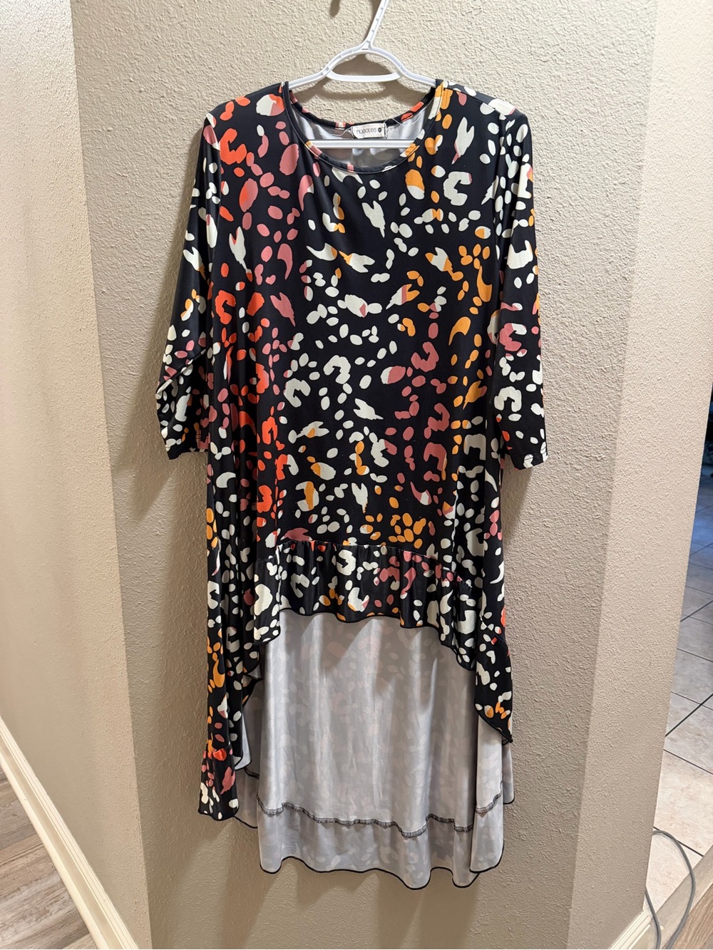 Nuggles top